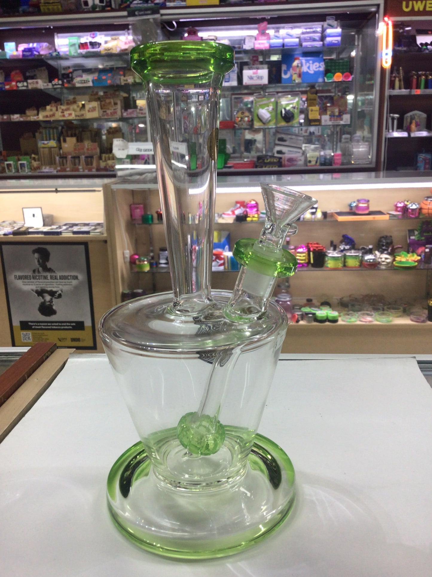 BOUGIE glass water pipe- green