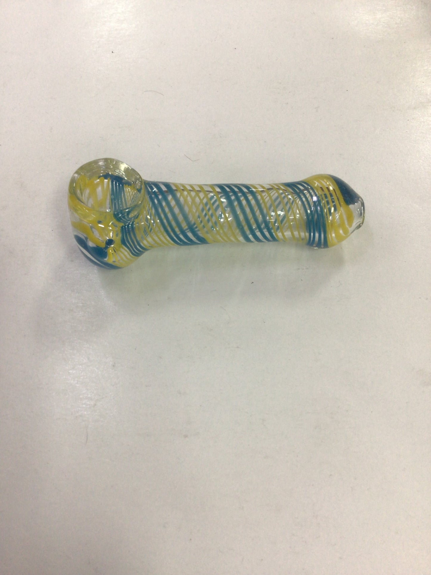 Hand pipe- yellow & blue