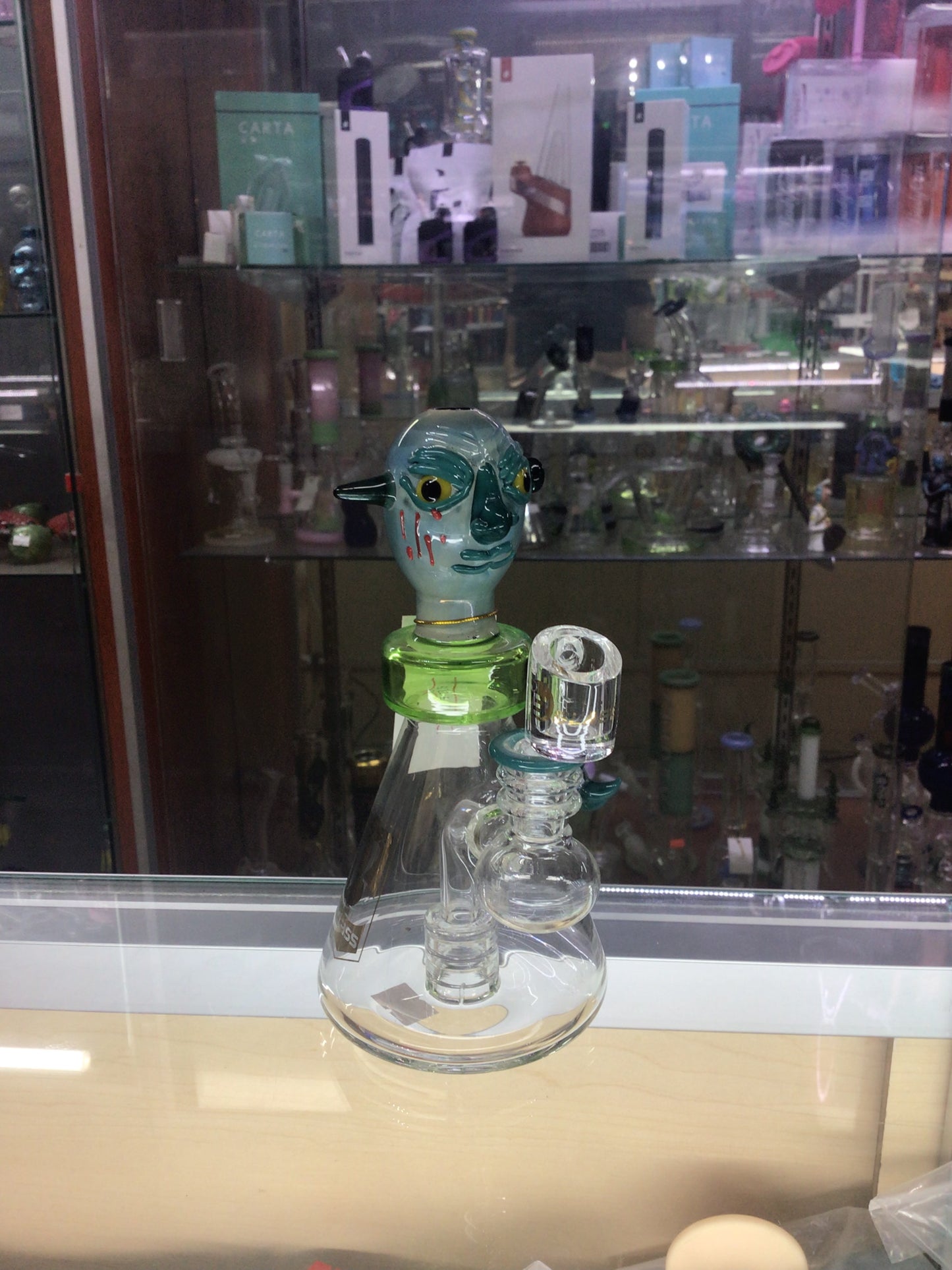 6 B Glass Monster shape water pipe