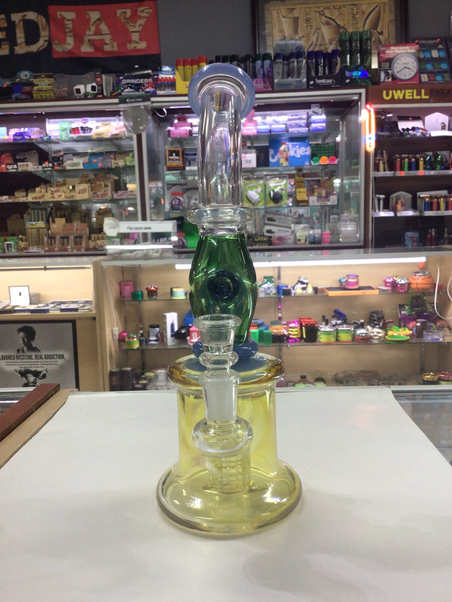 Purple/green/yellow water pipe