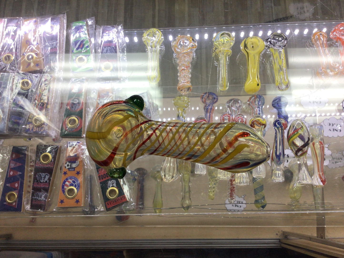 Hand pipe- yellow, red, green