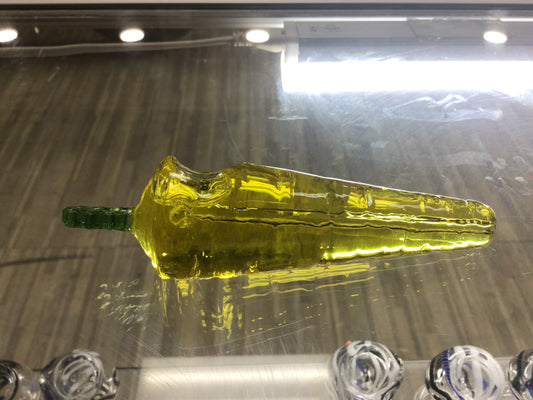 Hand pipe- yellow carrot